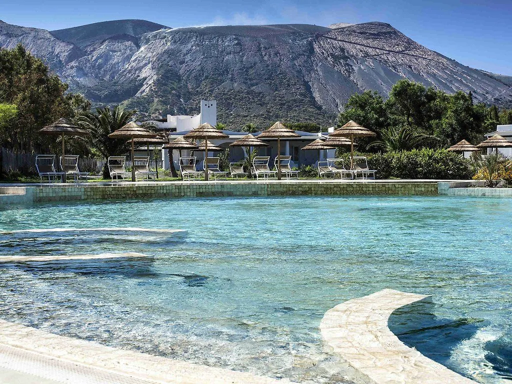 Vulcano Mari Del Sud Resort Porto di Ponente Italy