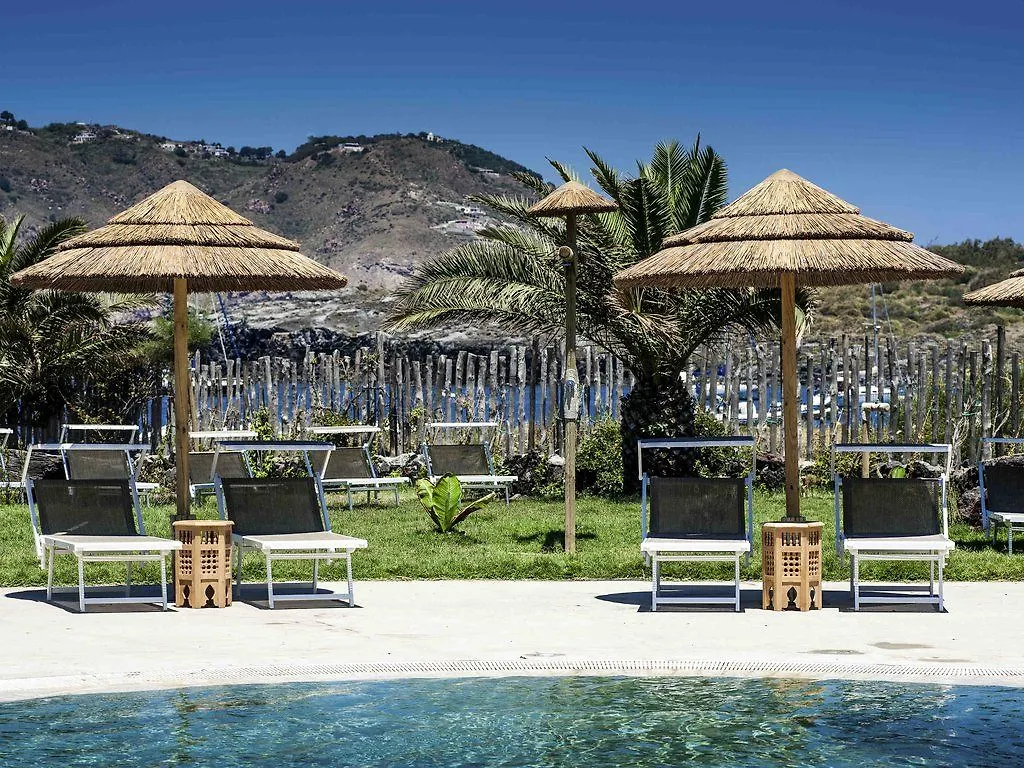 Vulcano Mari Del Sud Resort Porto di Ponente Italy
